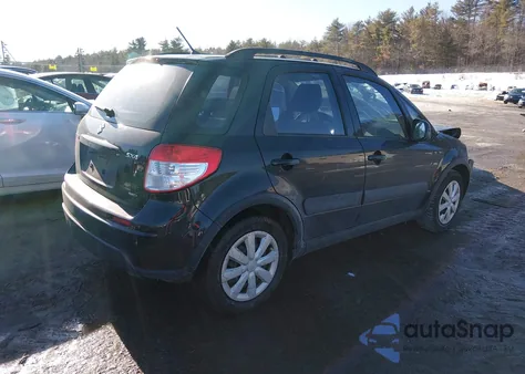 2011 Suzuki Sx4 Premium/Tech Valu Pkg (Nav) from USA, damaged, VIN JS2YB5A37B6303401